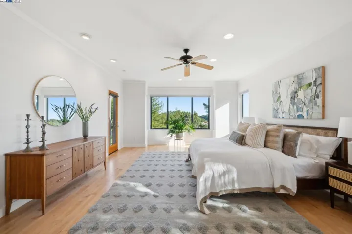 5550 Fernhoff Road, Oakland, California 94619