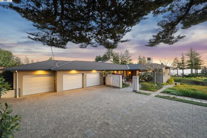 5550 Fernhoff Road, Oakland, California 94619
