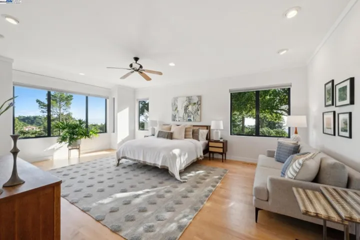5550 Fernhoff Road, Oakland, California 94619