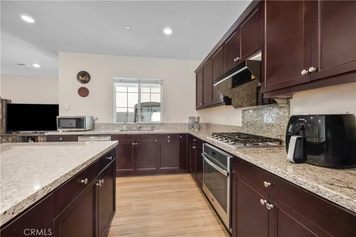 7556 Shorthorn Street, Chino, California 91708