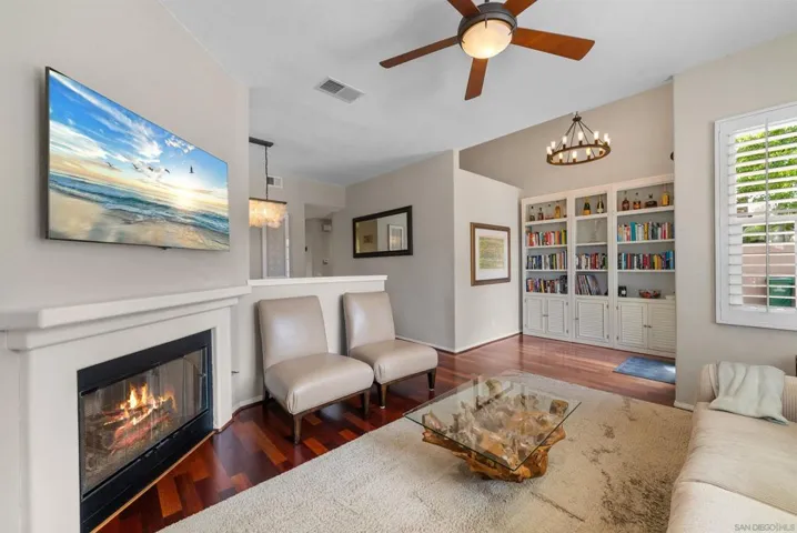 6755 Tyrian Street, La Jolla, California 92037
