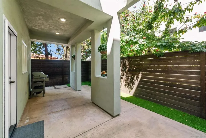 6755 Tyrian Street, La Jolla, California 92037