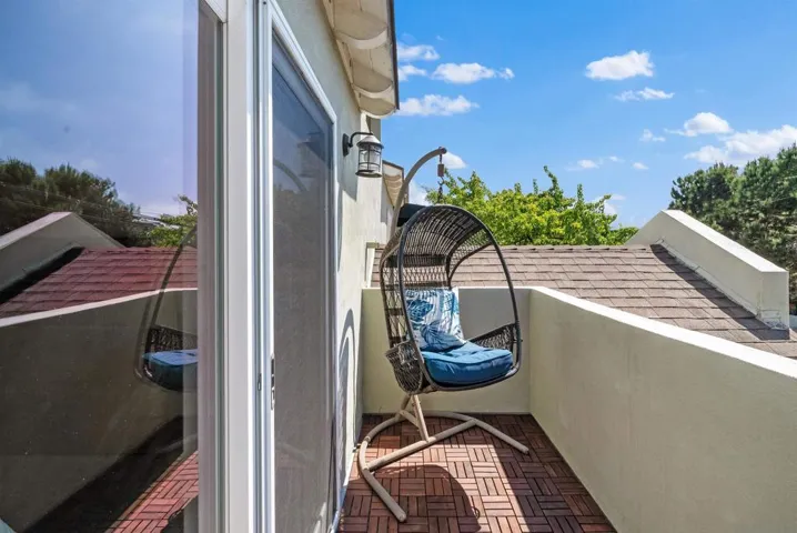 6755 Tyrian Street, La Jolla, California 92037