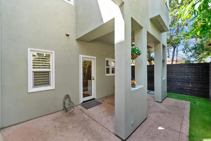 6755 Tyrian Street, La Jolla, California 92037