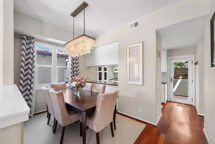 6755 Tyrian Street, La Jolla, California 92037