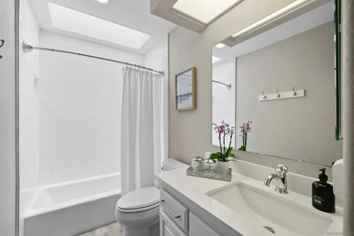 6755 Tyrian Street, La Jolla, California 92037