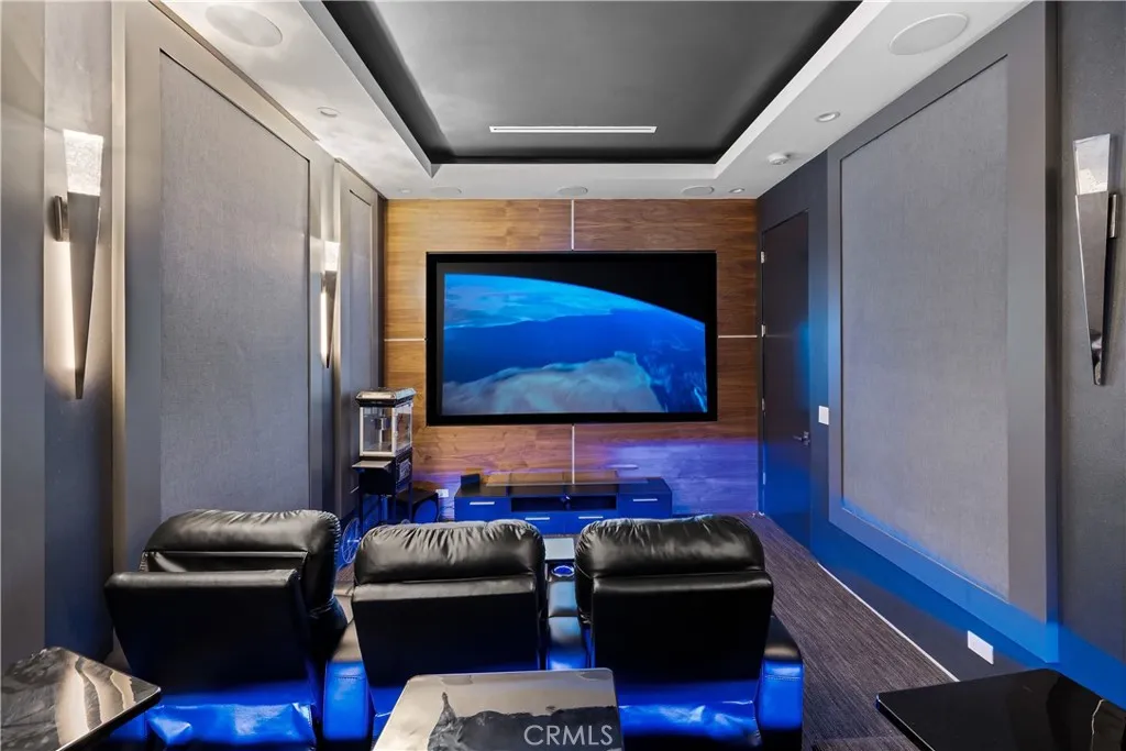 15231 Greenleaf Street, Sherman Oaks, California 91403 home-pic-11