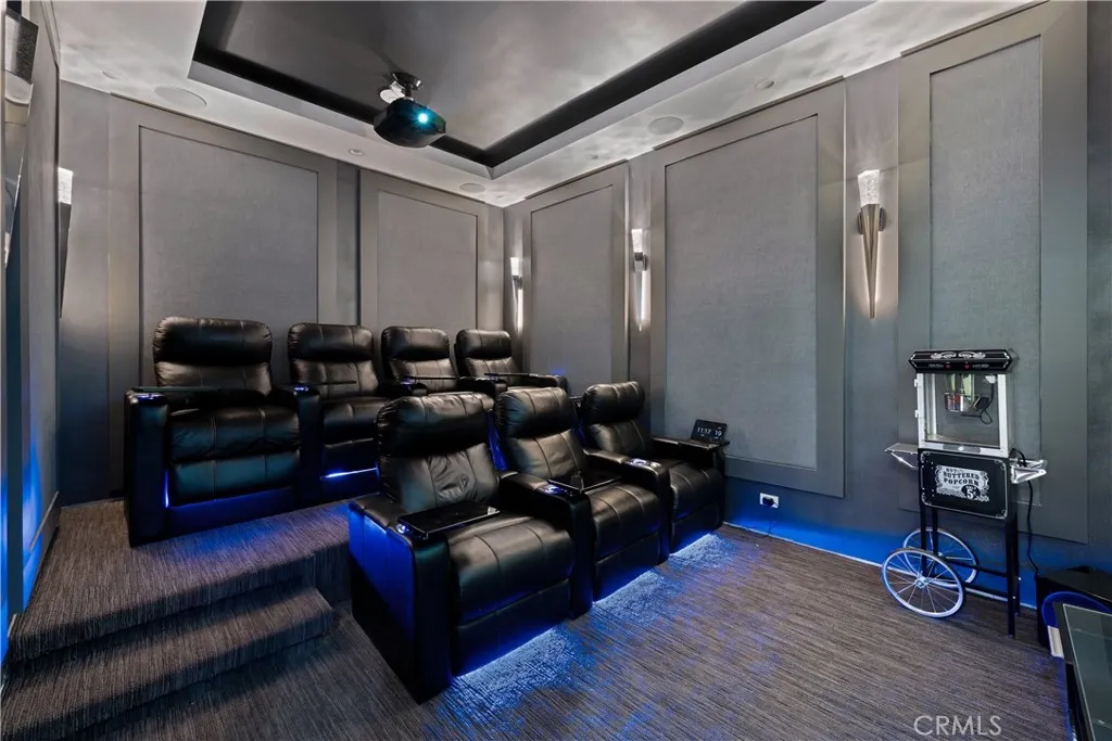 15231 Greenleaf Street, Sherman Oaks, California 91403 home-pic-10