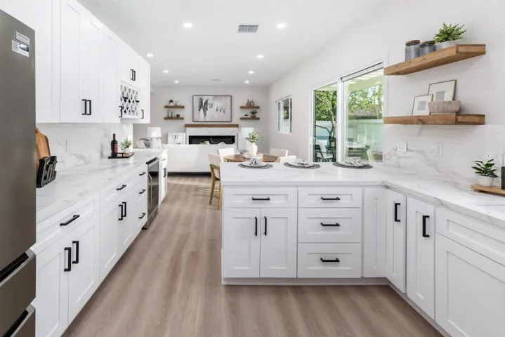 475 Parkwood Lane, Encinitas, California 92024