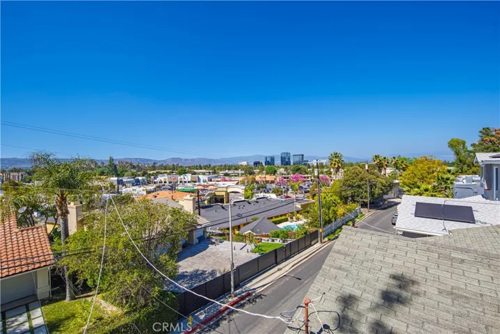 5340 Calatrana Drive, Woodland Hills, California 91364