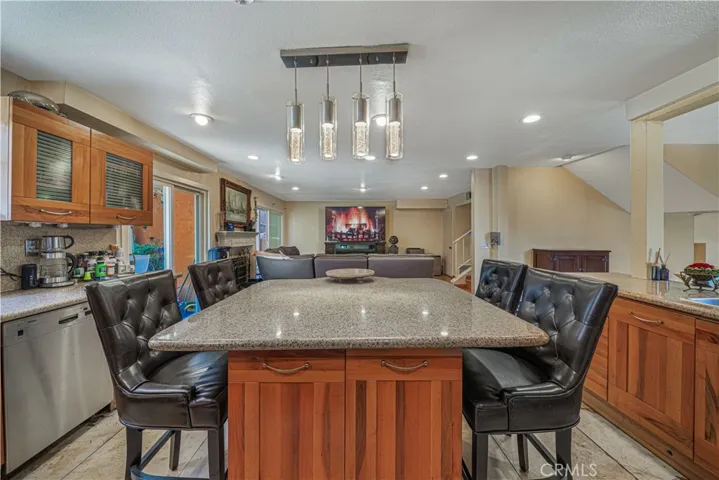 5340 Calatrana Drive, Woodland Hills, California 91364