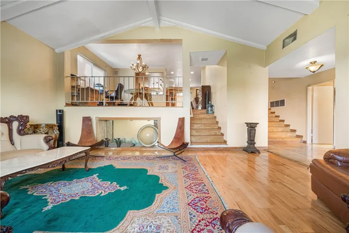5340 Calatrana Drive, Woodland Hills, California 91364