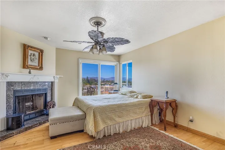 5340 Calatrana Drive, Woodland Hills, California 91364