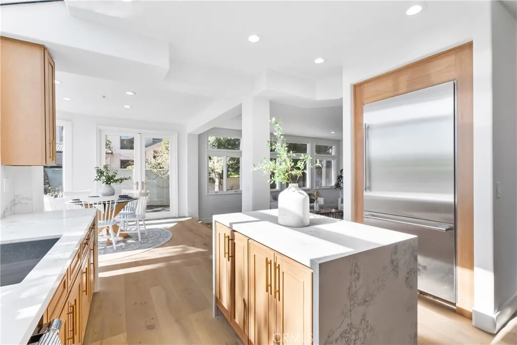 6692 Alamitos Circle, Huntington Beach, California 92648 home-pic-17