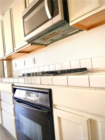 13148 Newport Street, Hesperia, California 92344
