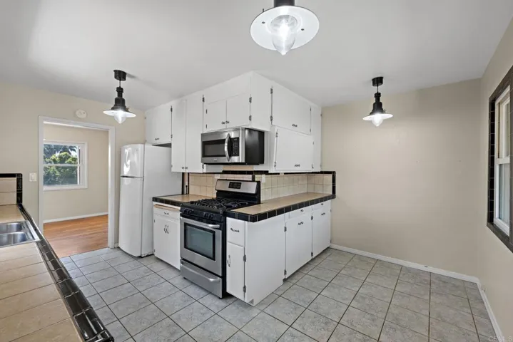 4222 Avocado Boulevard, La Mesa, California 91941