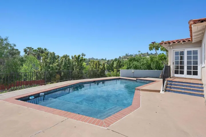4222 Avocado Boulevard, La Mesa, California 91941