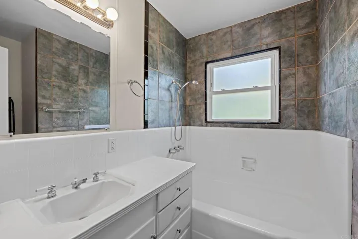 4222 Avocado Boulevard, La Mesa, California 91941