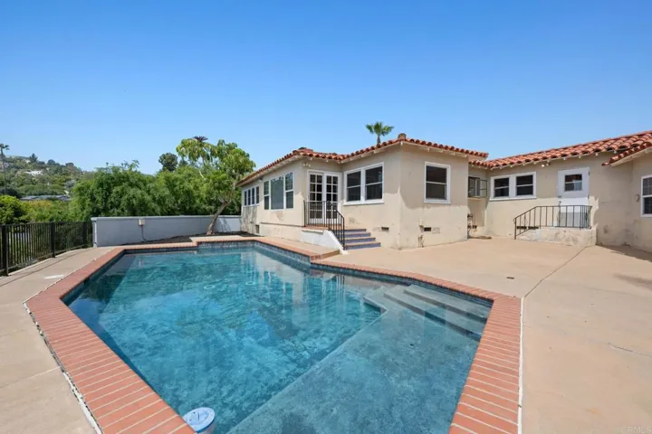 4222 Avocado Boulevard, La Mesa, California 91941