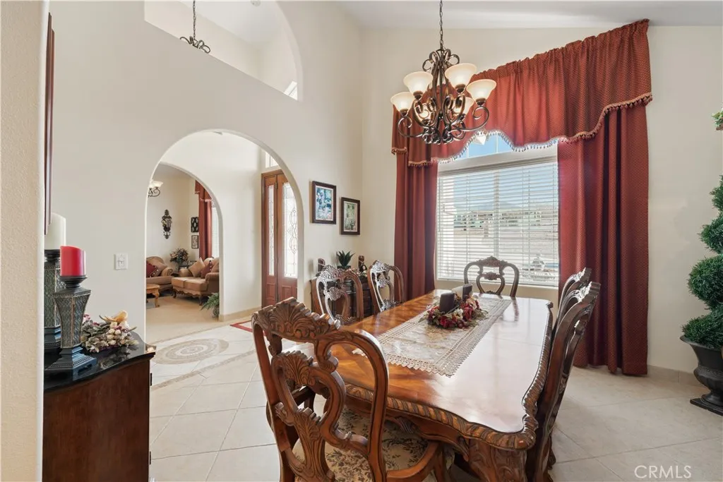 17173 Fort Tejon Road, Llano, California 93544 home-pic-4