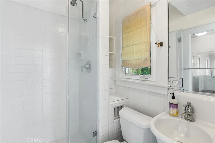 369 Hawthorne Road, Laguna Beach, California 92651