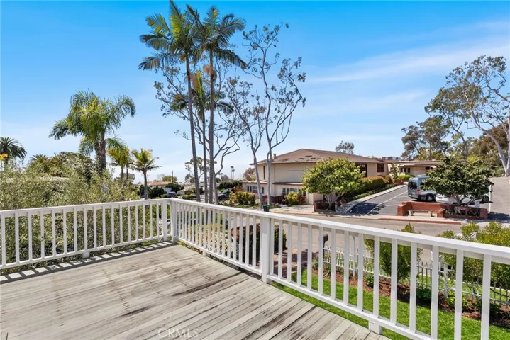 369 Hawthorne Road, Laguna Beach, California 92651