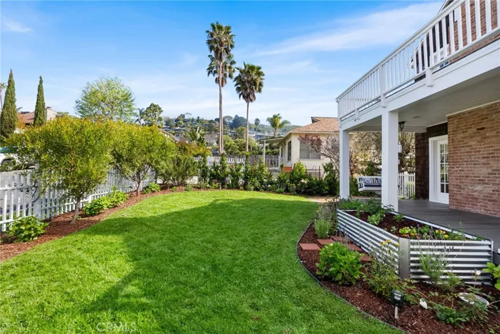 369 Hawthorne Road, Laguna Beach, California 92651
