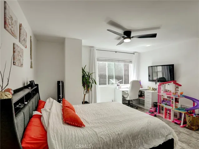 883 Santa Ana Street, Laguna Beach, California 92651