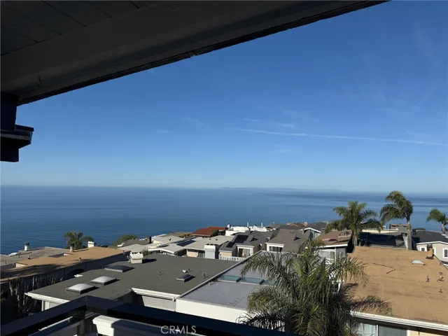 883 Santa Ana Street, Laguna Beach, California 92651