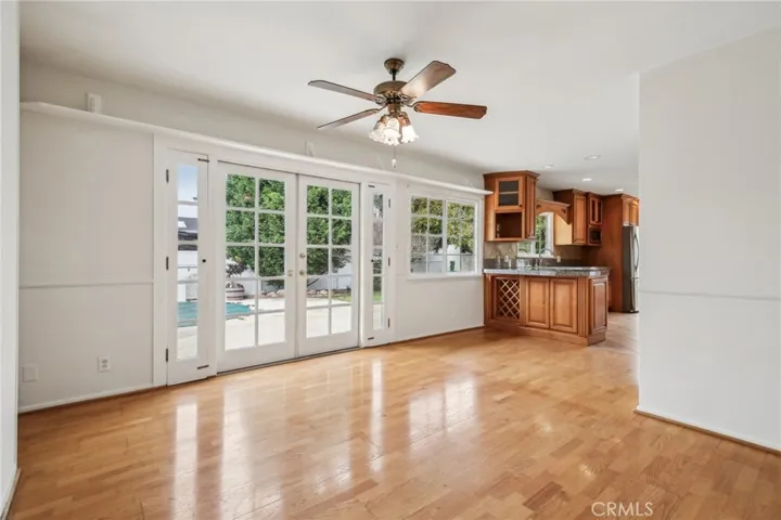 Dining room looking to kitchen