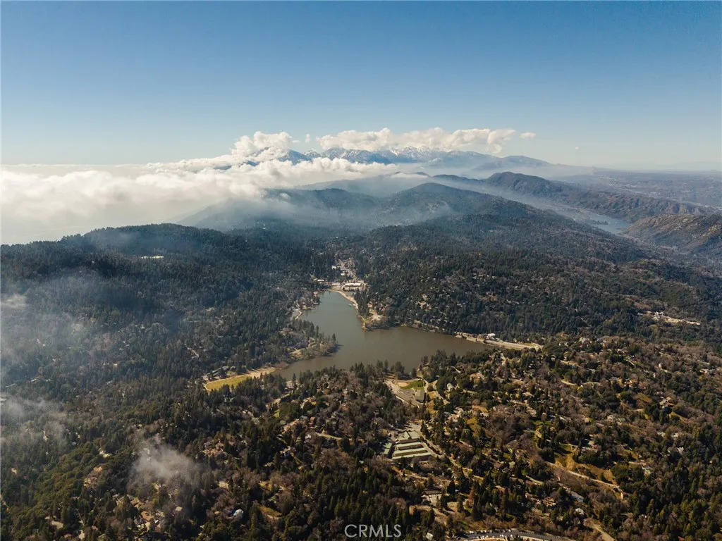 721 Chillon Drive, Crestline, California 92325 home-pic-33