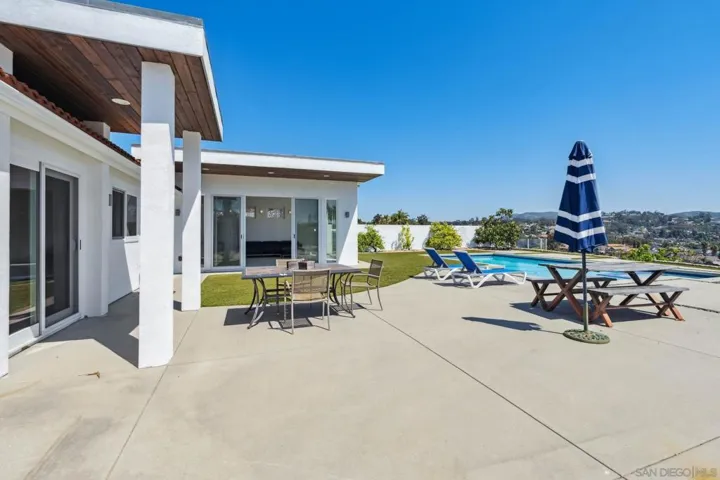4535 La Cuenta Dr, San Diego, California 92124