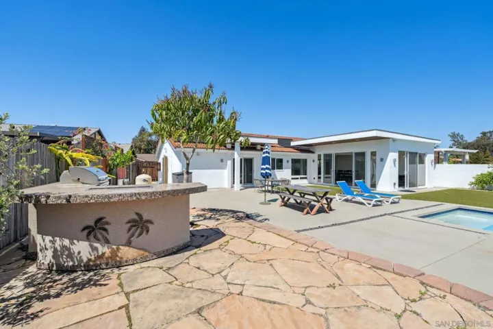 4535 La Cuenta Dr, San Diego, California 92124