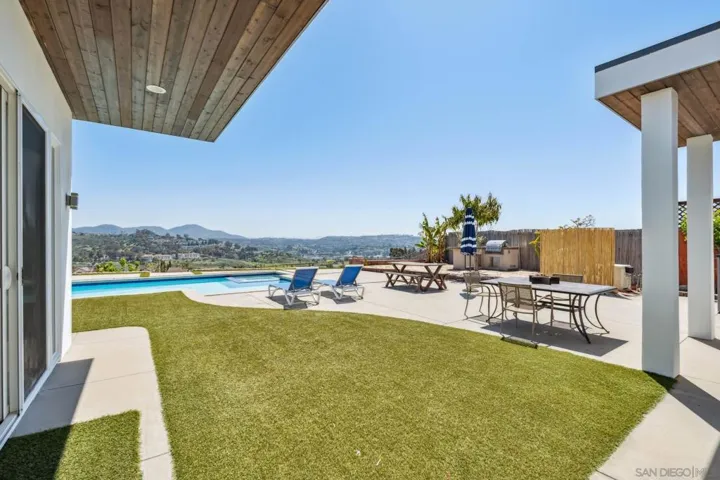 4535 La Cuenta Dr, San Diego, California 92124