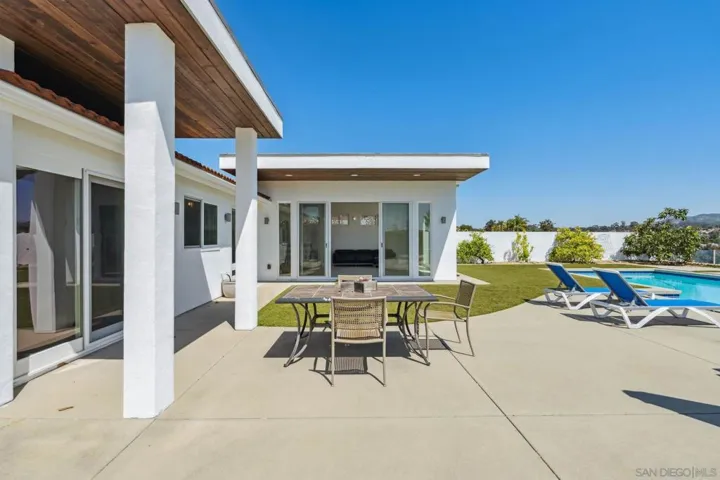 4535 La Cuenta Dr, San Diego, California 92124