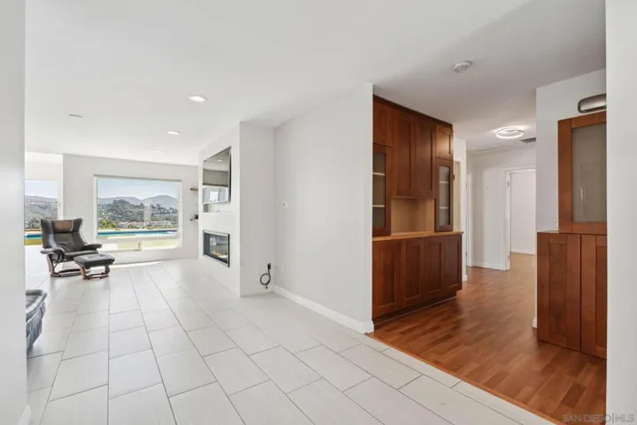 4535 La Cuenta Dr, San Diego, California 92124