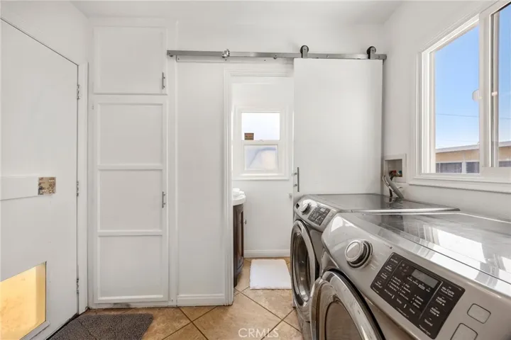 Washer dryer