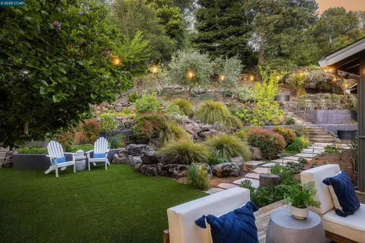 5 Glorietta Court, Orinda, California 94563