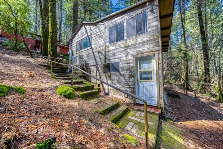 17000 Edgewood Way, Cobb, California 95426