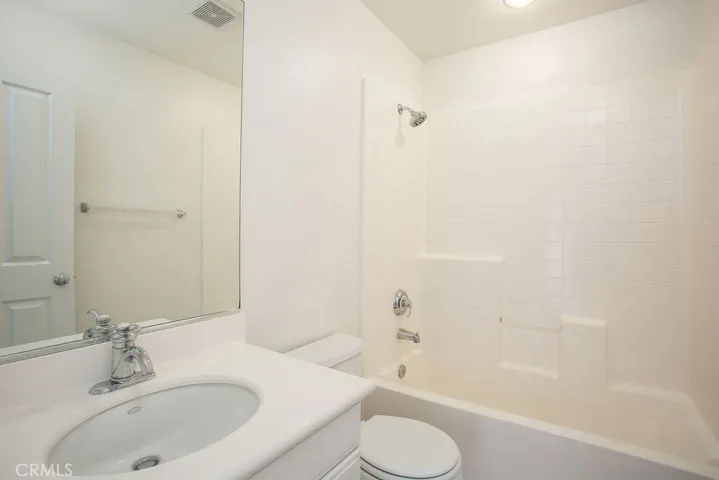 Secondary bathroom upstairs.