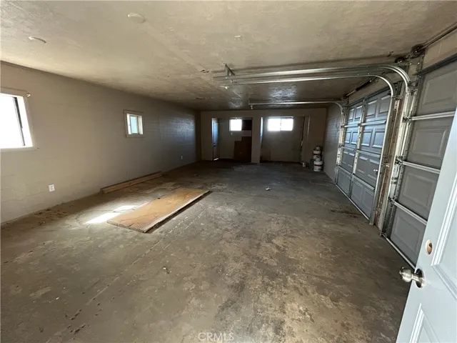 1395 N Esther Way, Fresno, California 93728