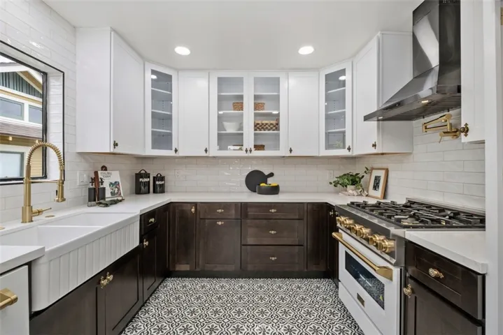 740 E Palm Avenue, Orange, California 92866