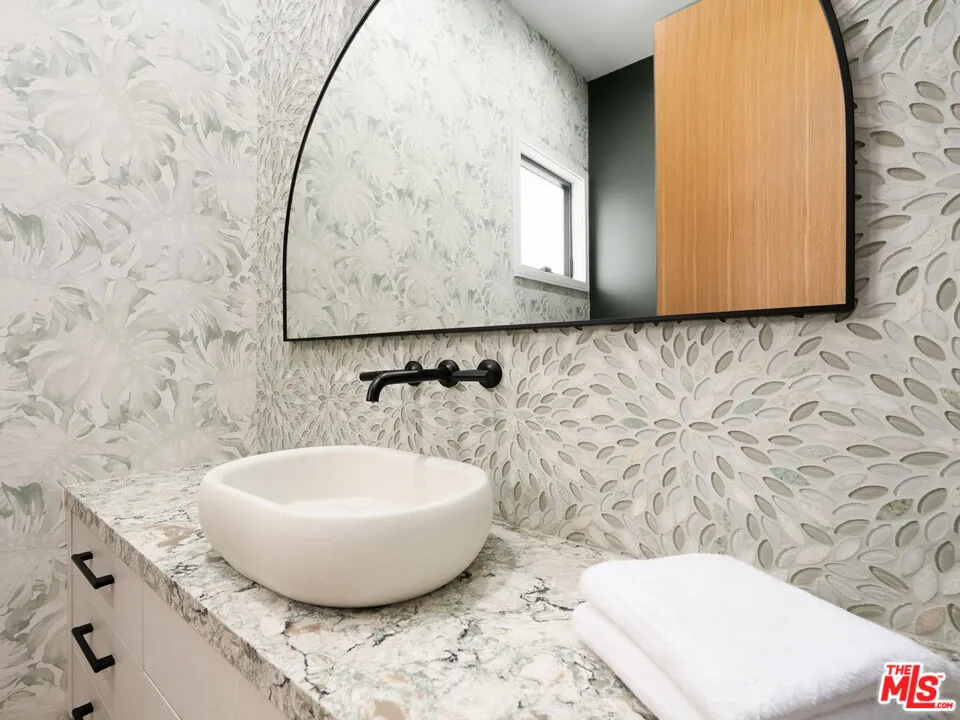 461 Chabela Drive, Manhattan Beach, California 90266 home-pic-30