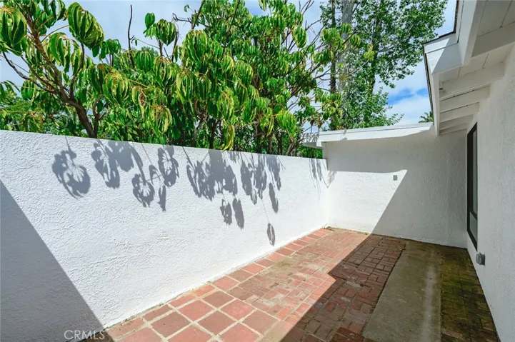 17510 Septo Street, Northridge, California 91325