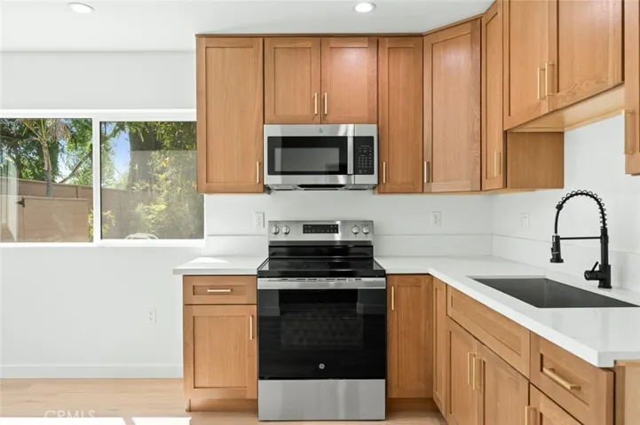 17510 Septo Street, Northridge, California 91325