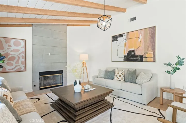 17510 Septo Street, Northridge, California 91325