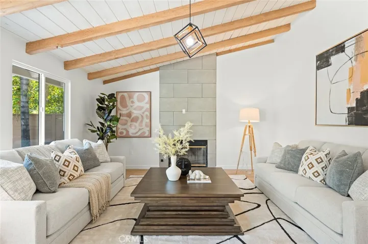 17510 Septo Street, Northridge, California 91325