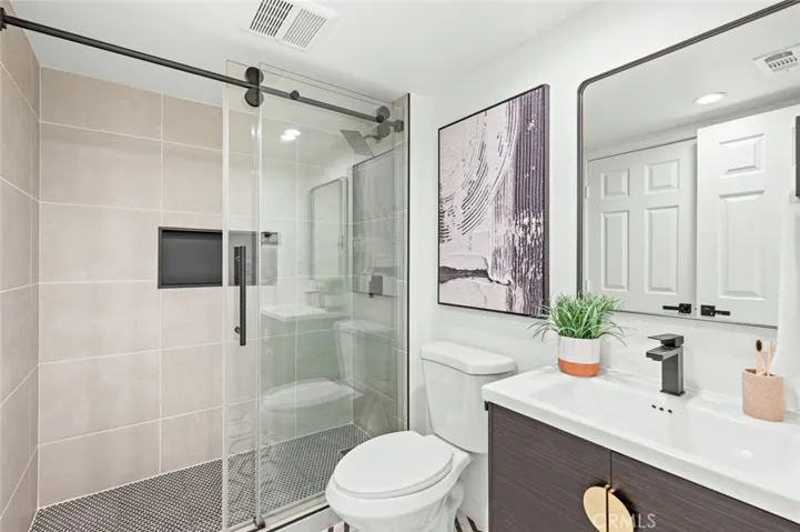 17510 Septo Street, Northridge, California 91325