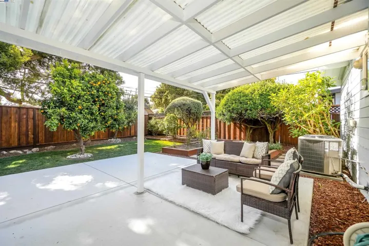 1654 Van Buren St, San Mateo, California 94403