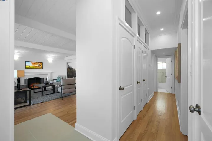 1654 Van Buren St, San Mateo, California 94403